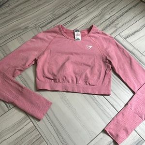 pink gymshark top